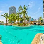 44Flr Condo W Free Parking