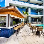 44Flr Condo W Free Parking