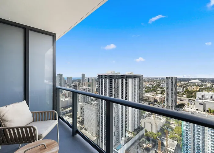 44Flr Condo W Free Parking
