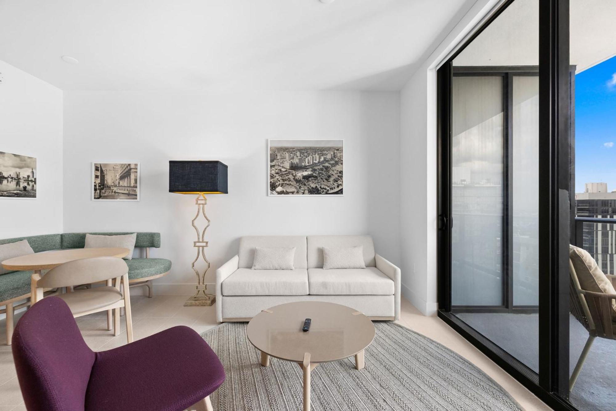 Apartment 44flr W Free Parking *